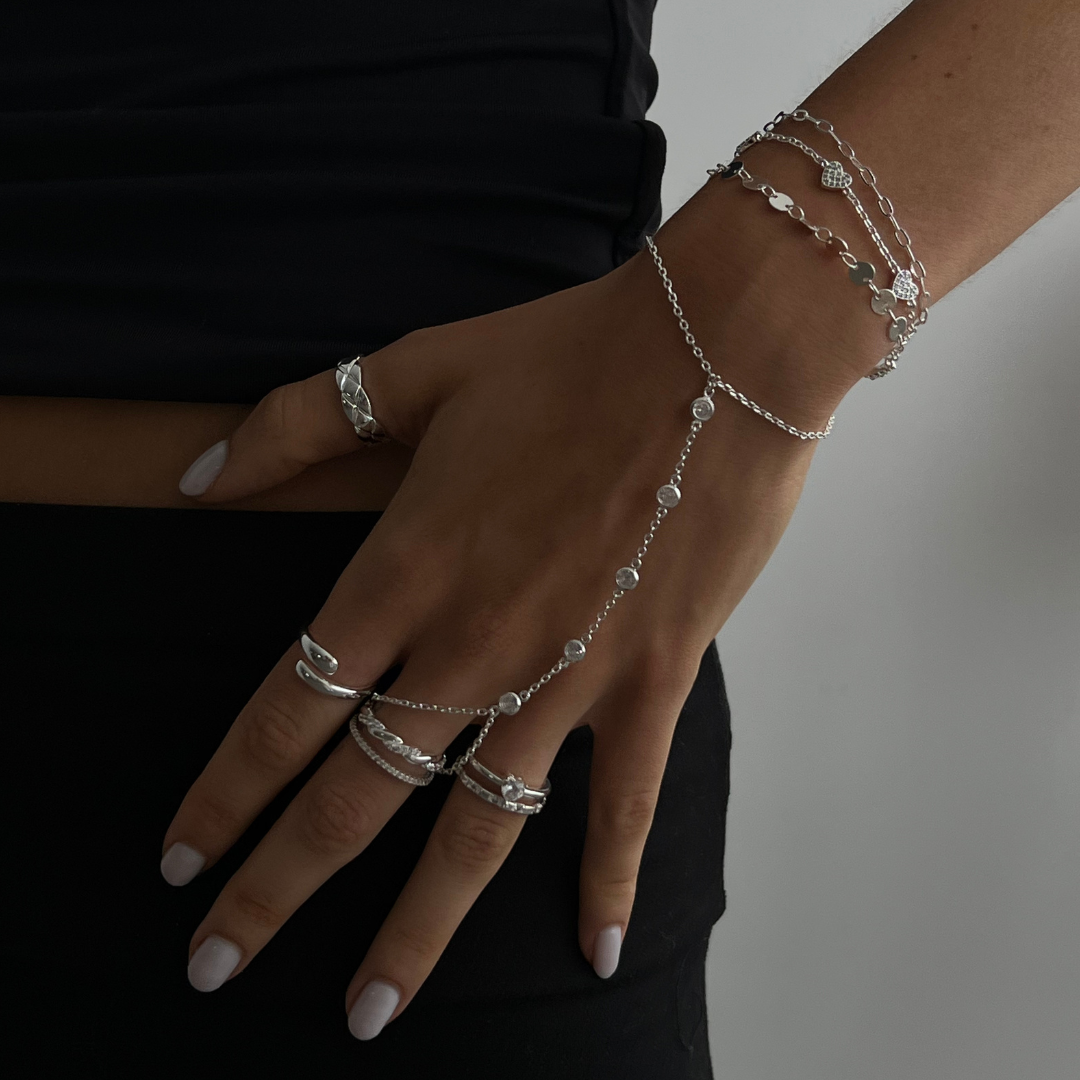 Viral Hand Chains: Anti Tarnish Waterproof